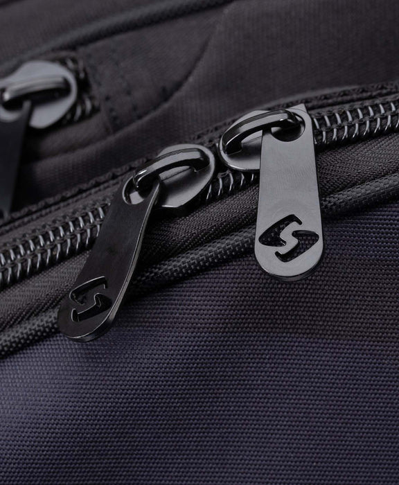 Gearbox Core Collection Club Bag on sale at Badminton Warehouse
