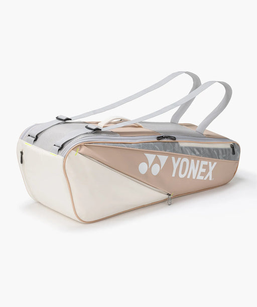 Yonex Club Racquet Bag 6 PCS BA52526 on sale at Badminton Warehouse