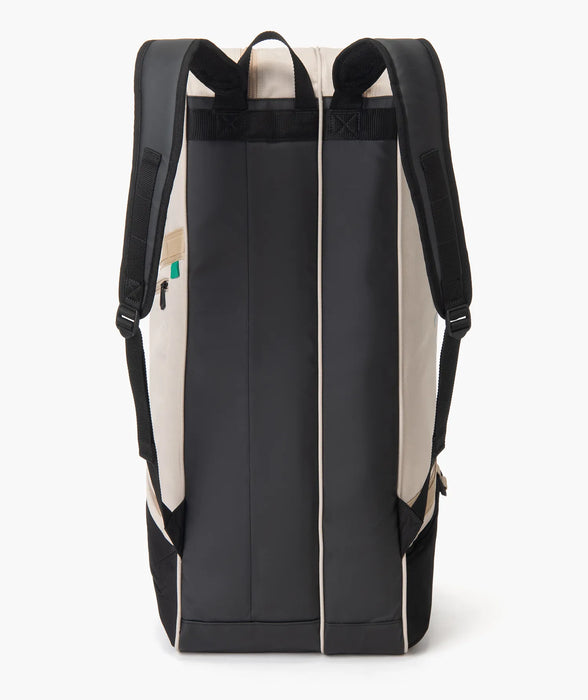 Yonex GEARLOGIC Racquet Bag 6 PCS (BA72626) on sale at Badminton Warehouse
