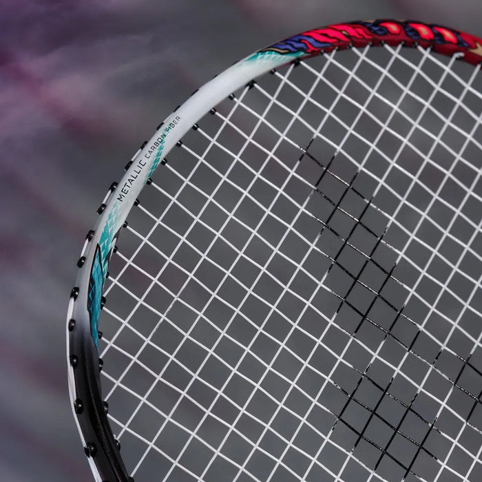 VICTOR Thruster Ryuga III CQ frame graphics close-up